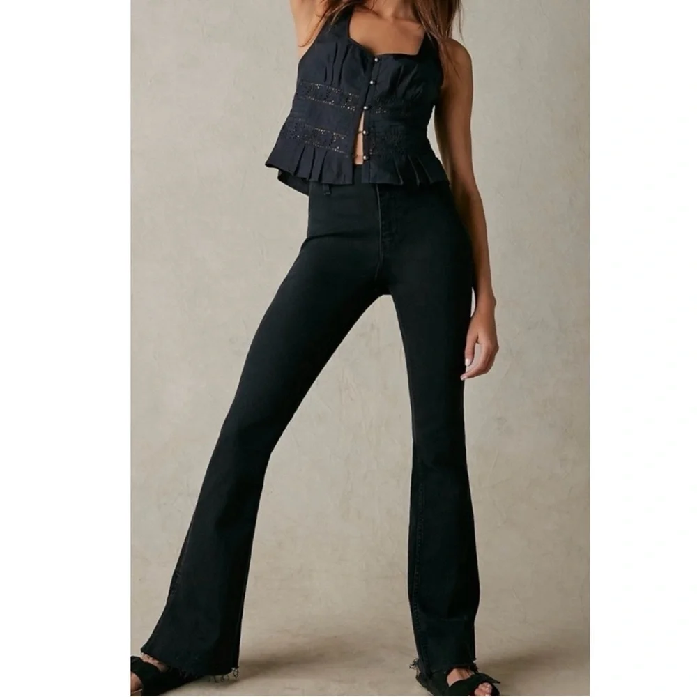 Free People Retro 70s Level Up Slit Bootcut Jeans Pitch Black Size 31 NEW